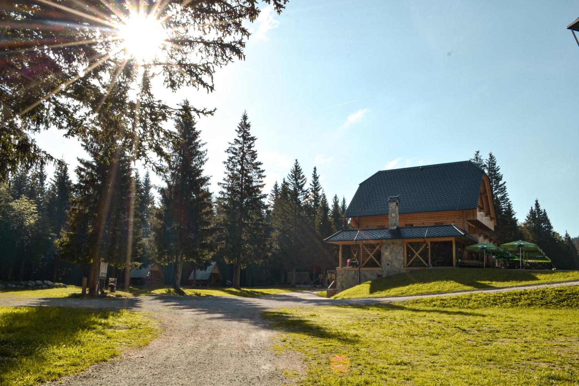 Guesthouse Lajnar Zgornja Sorica Eksteriør billede