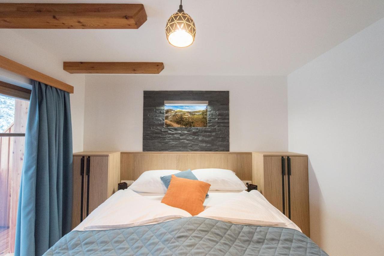 Guesthouse Lajnar Zgornja Sorica Eksteriør billede