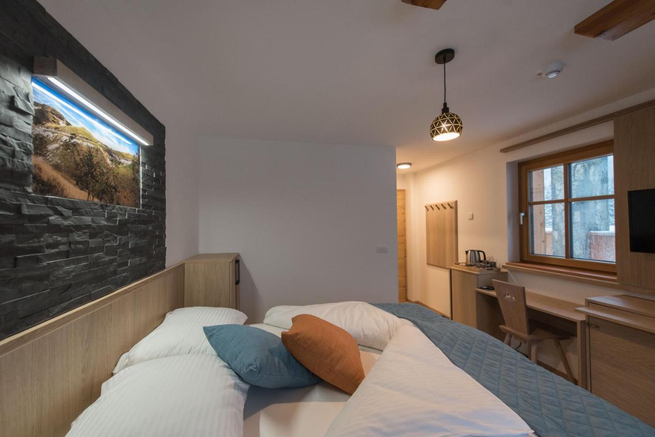 Guesthouse Lajnar Zgornja Sorica Eksteriør billede