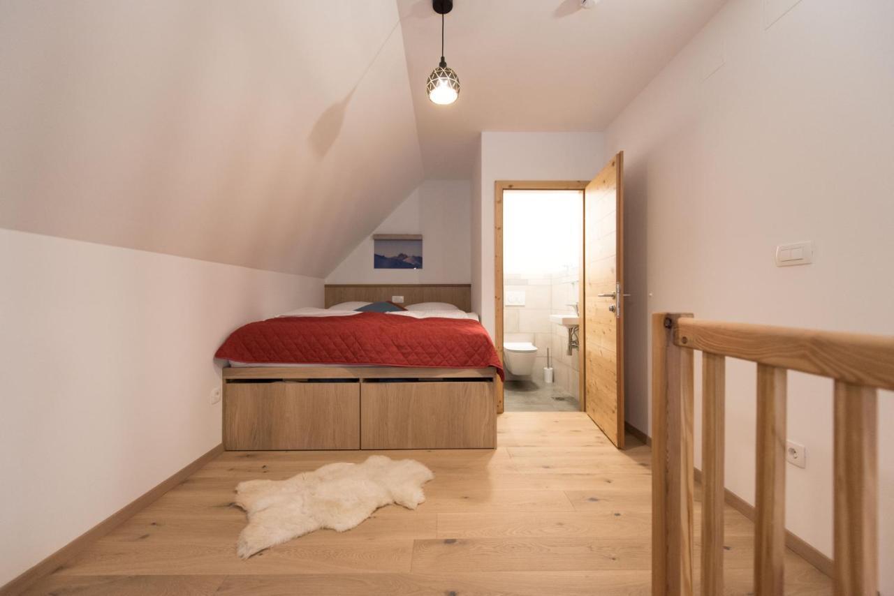 Guesthouse Lajnar Zgornja Sorica Eksteriør billede